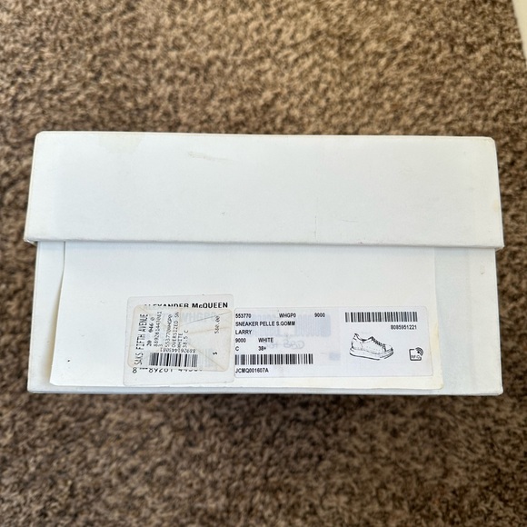 Alexander McQUEEN
Women's Oversized Low Top Sneakers 38.5 - Picture 4 of 6